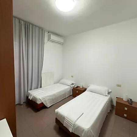 Kapselhotel La Marinella