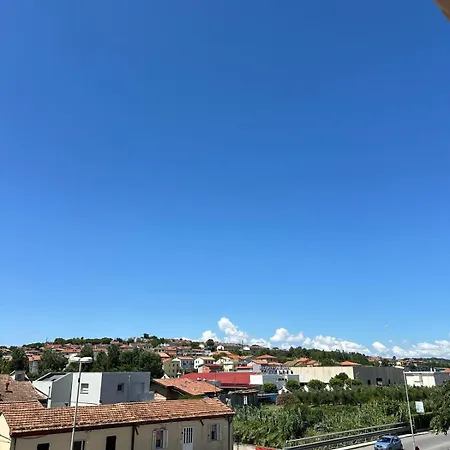 La Marinella Hotel a capsule Marina di Montemarciano